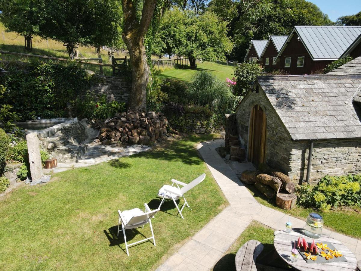 Ta Mill Cottages & Lodges - Meadowview Chalet 1 론서스턴 외부 사진